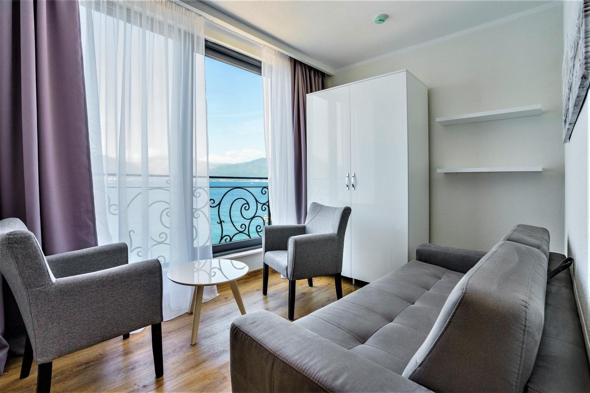 Beachfront Villa Pearl Of Adria Krasići Eksteriør bilde