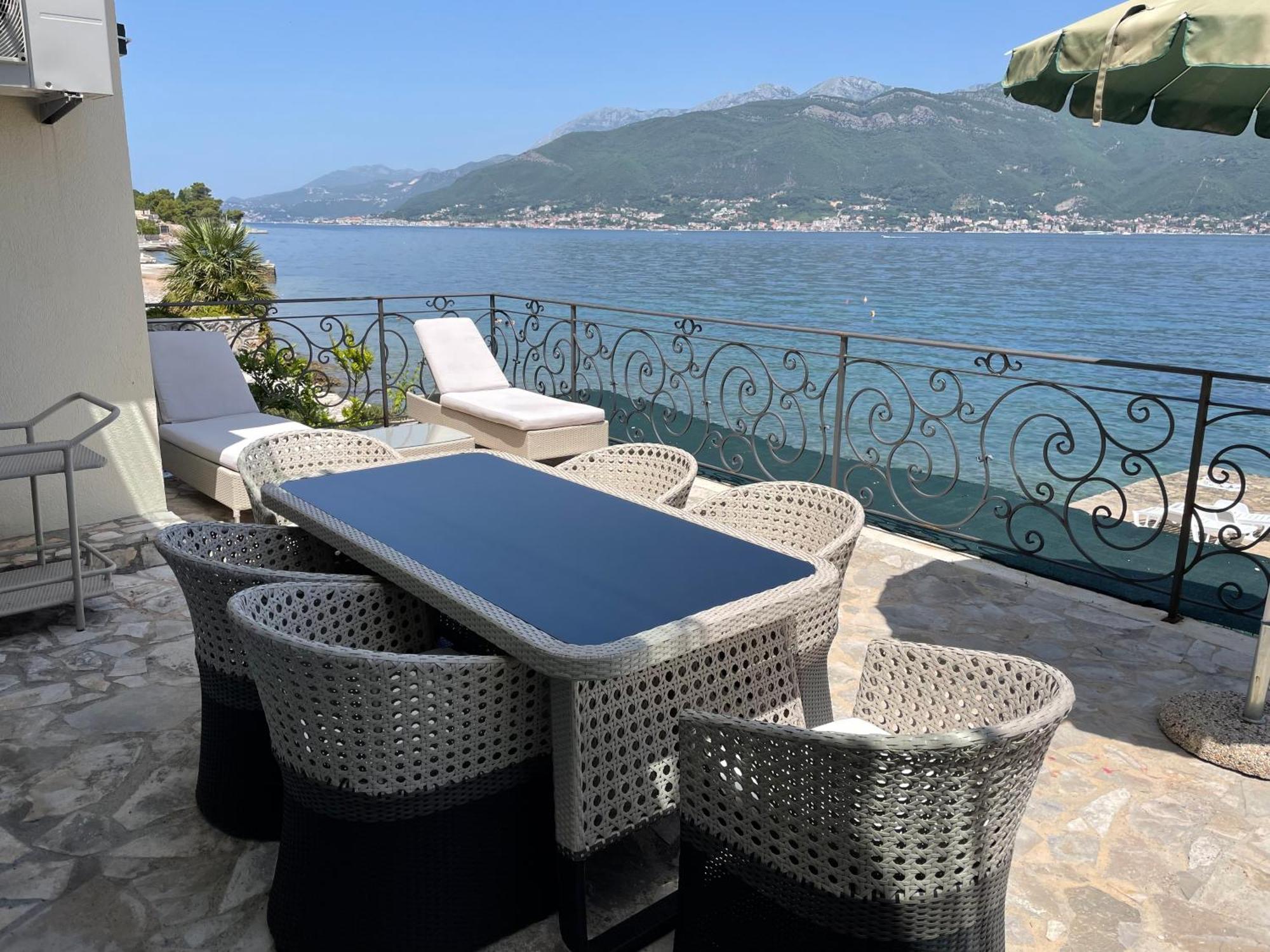 Beachfront Villa Pearl Of Adria Krasići Eksteriør bilde