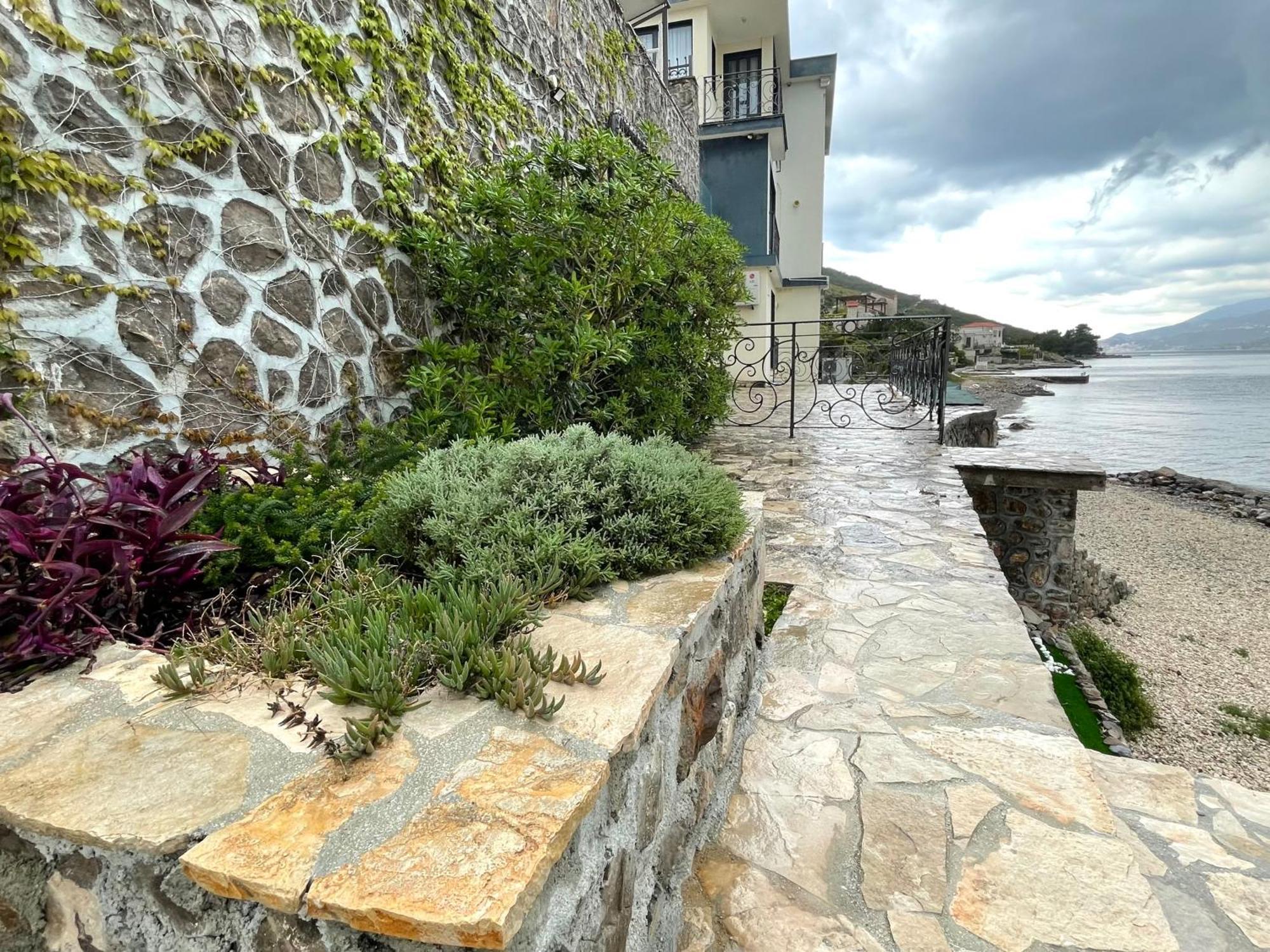 Beachfront Villa Pearl Of Adria Krasići Eksteriør bilde